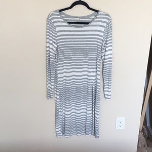 Eyeshadow Clothing Long Sleeve Striped Grey and White Tunic Dress